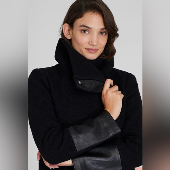 CLUB MONACO HALLI COAT %100 Wool and %100 Leather Trim. size LARGE - Picture 2 of 11